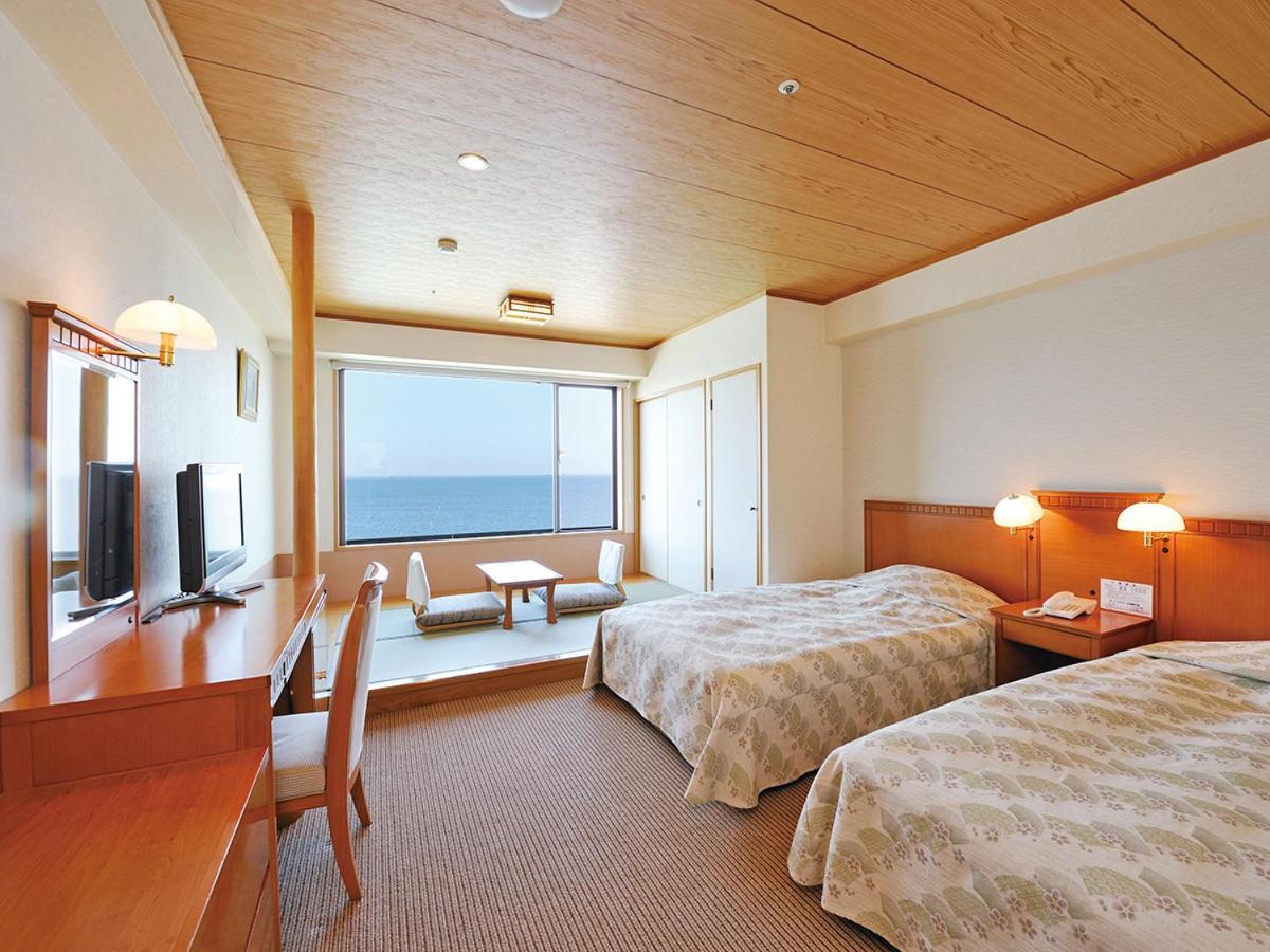 Ryugujo Spa Hotel Mikazuki Ryugutei كيسارازو المظهر الخارجي الصورة